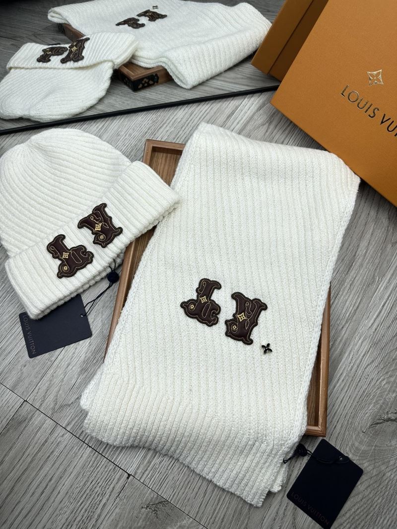 Louis Vuitton Caps Scarfs